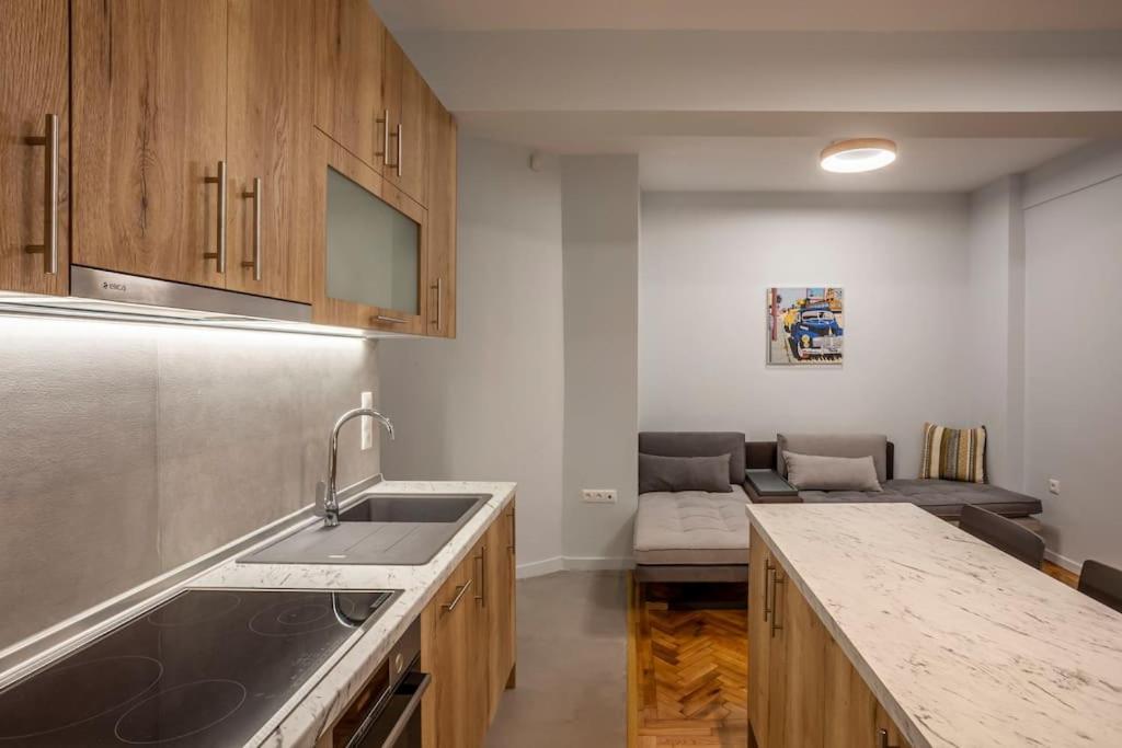 Karolou Ntil- Ground Floor Suite Thessaloniki Buitenkant foto